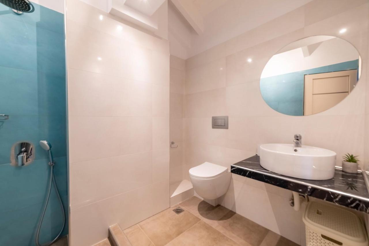 אליקאנאס Gold Olive Suites מראה חיצוני תמונה